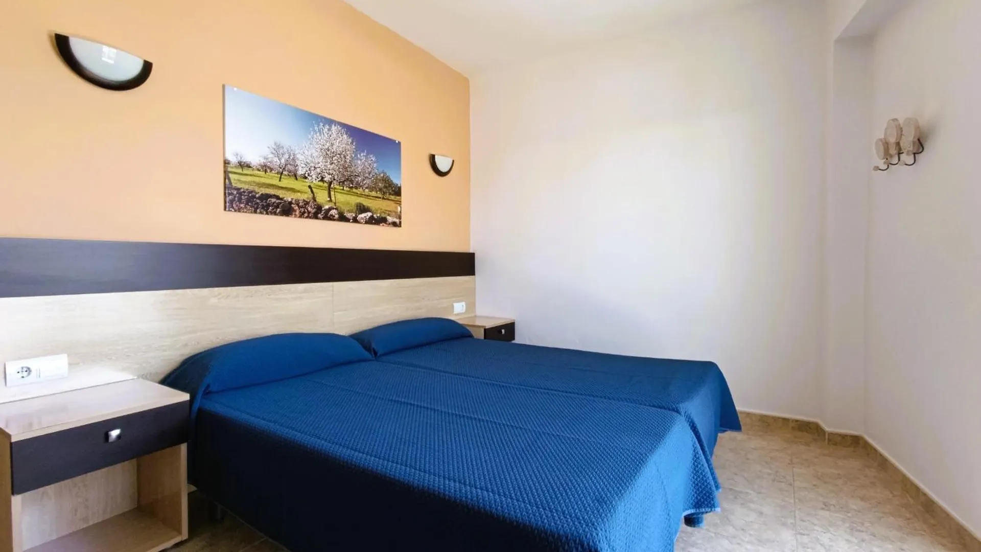 Hostal Horizonte San Antonio  Guest house San Antonio (Ibiza)